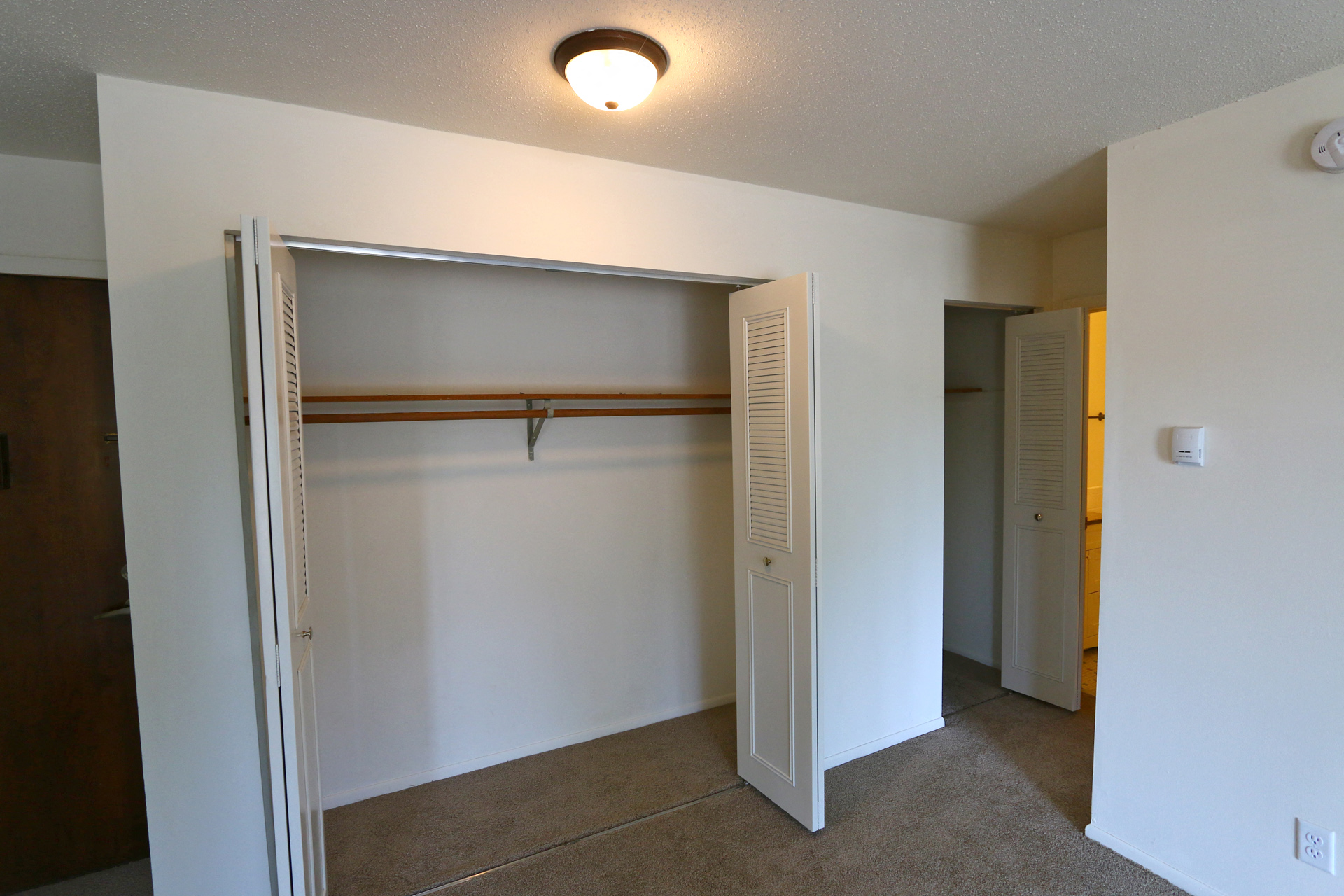 Cedar Manor Apartments Image 8